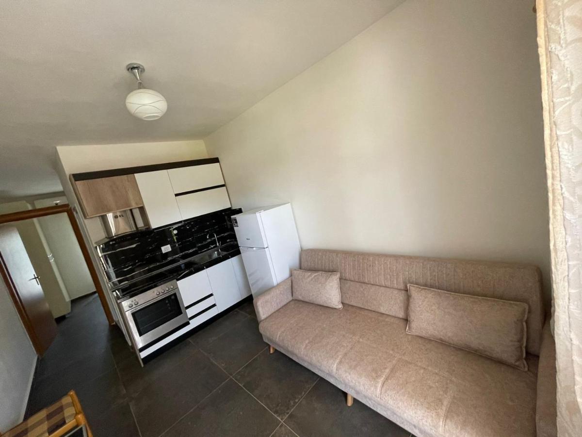 Vlorë Guest Rooms Arbri מראה חיצוני תמונה