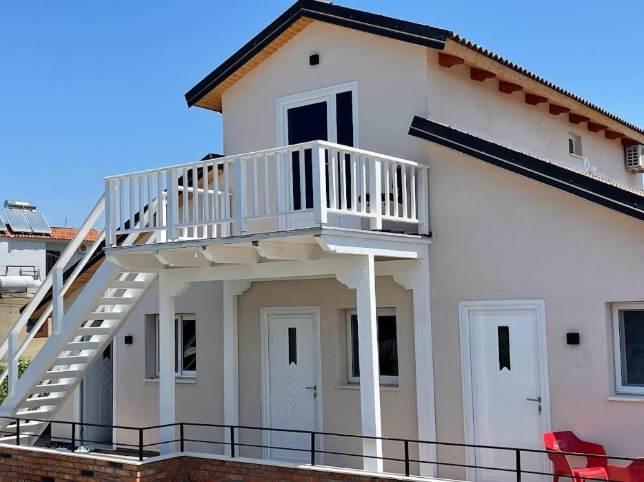 Vlorë Guest Rooms Arbri מראה חיצוני תמונה