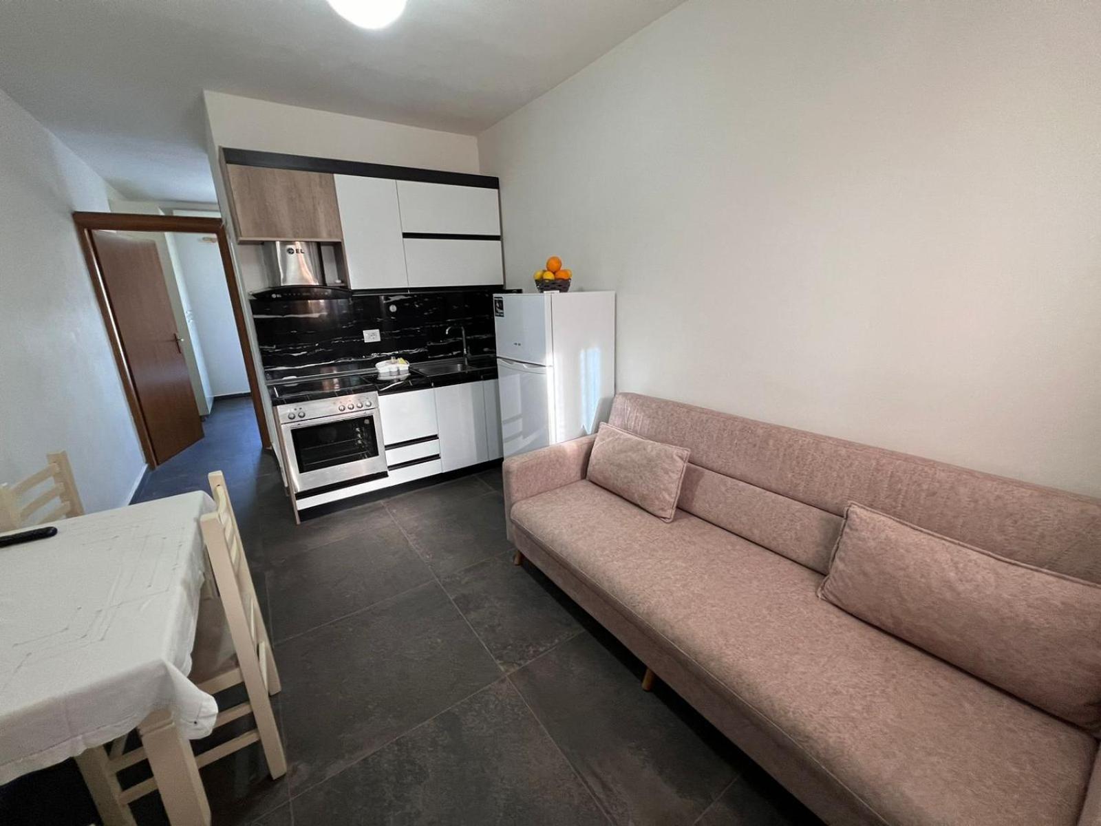 Vlorë Guest Rooms Arbri מראה חיצוני תמונה
