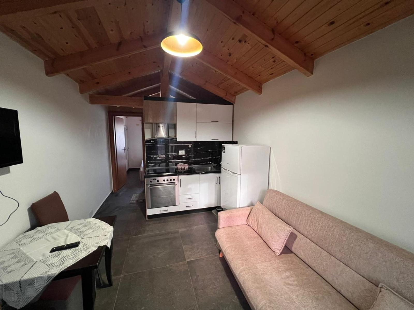 Vlorë Guest Rooms Arbri מראה חיצוני תמונה
