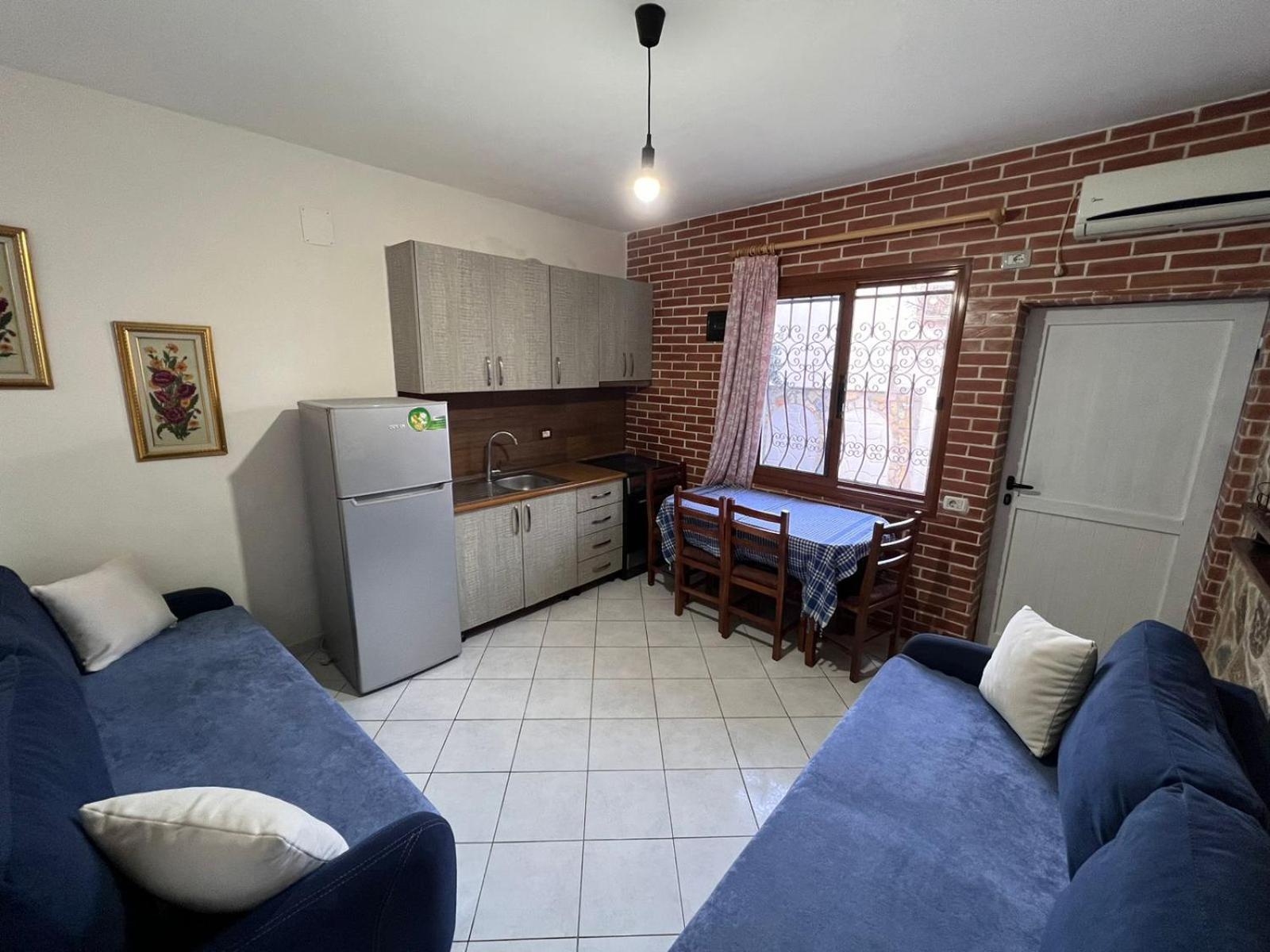 Vlorë Guest Rooms Arbri מראה חיצוני תמונה